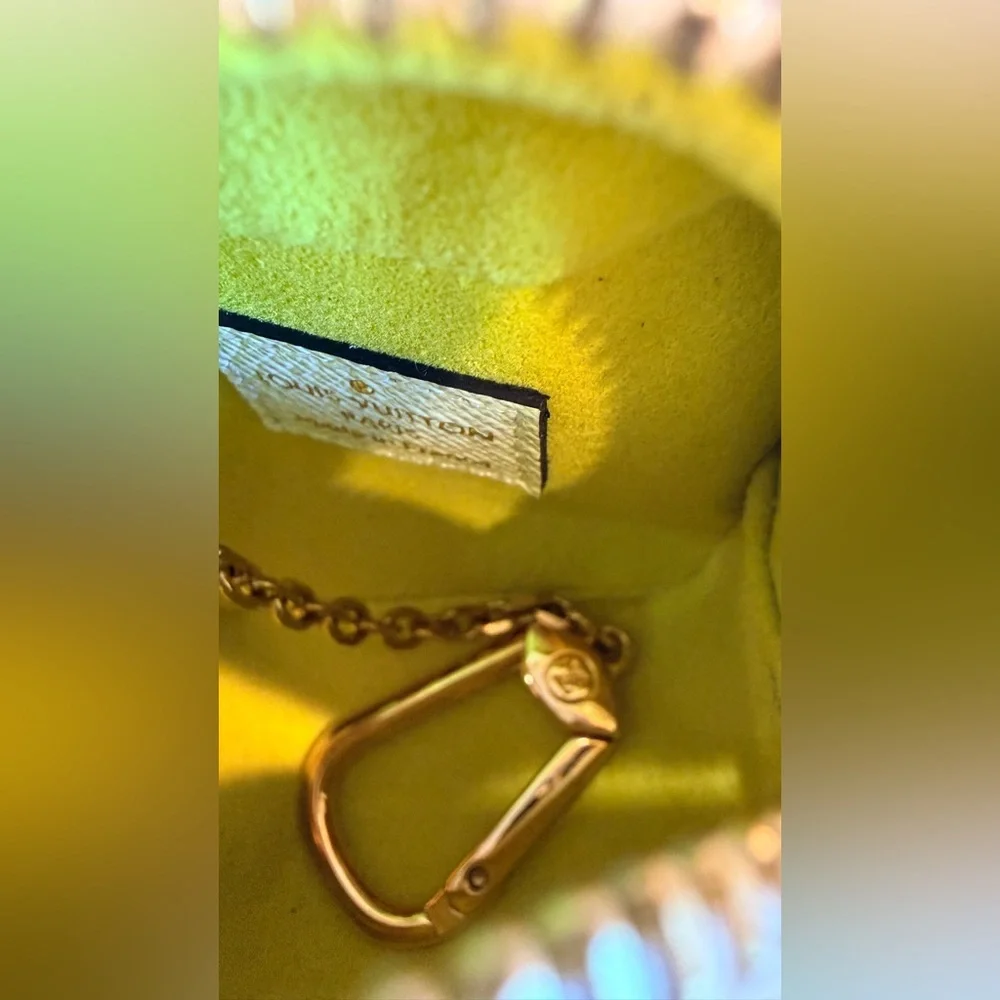 LOUIS VUITTON Monogram Giant Portemonnaie Cube Mini Cube Coin Bag Key Charm - Picture 11 of 12
